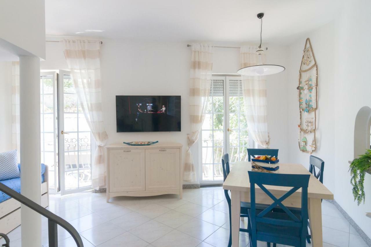 Aquamarine Relaxing Capri Suites المظهر الخارجي الصورة