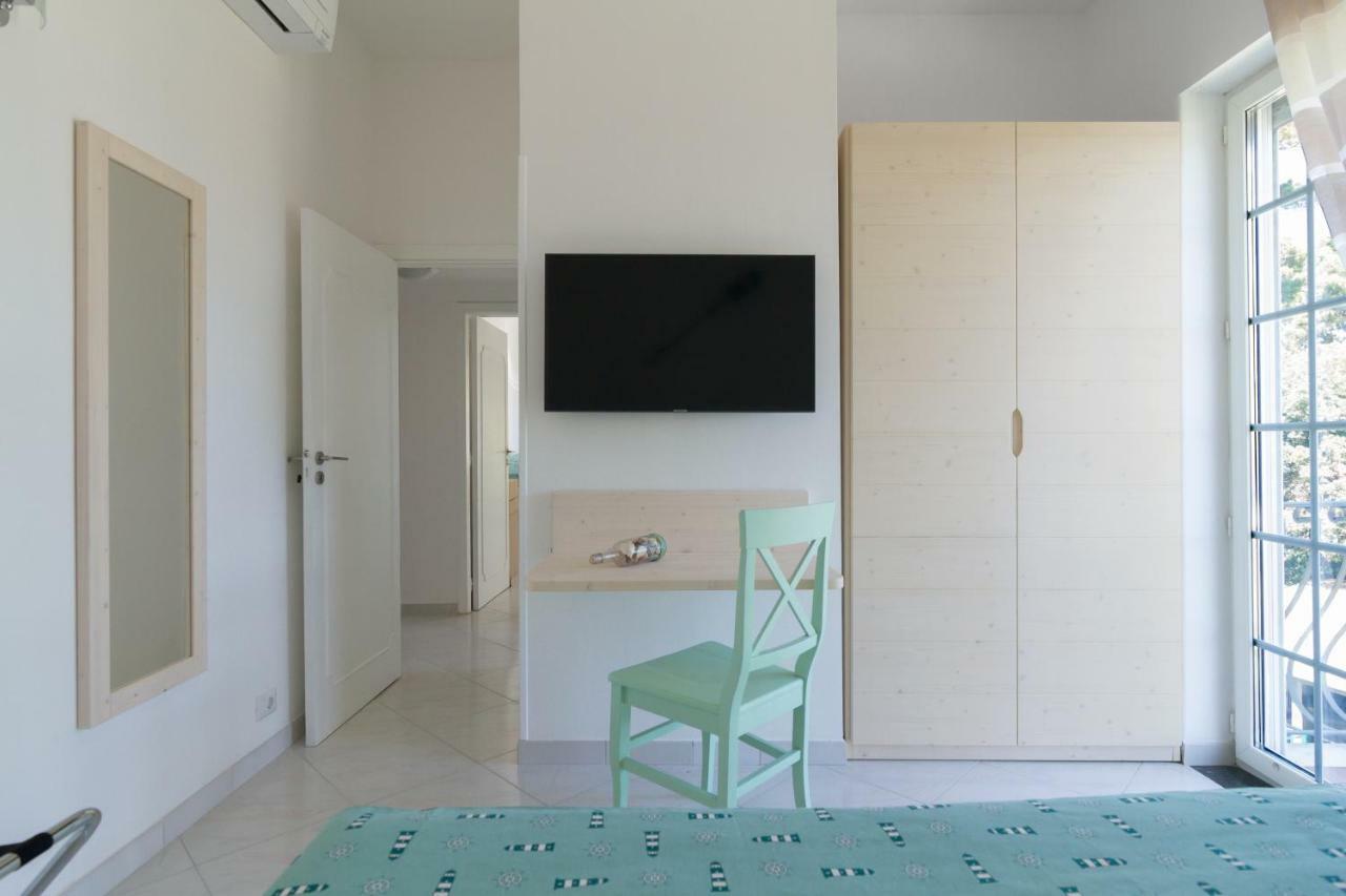 Aquamarine Relaxing Capri Suites المظهر الخارجي الصورة