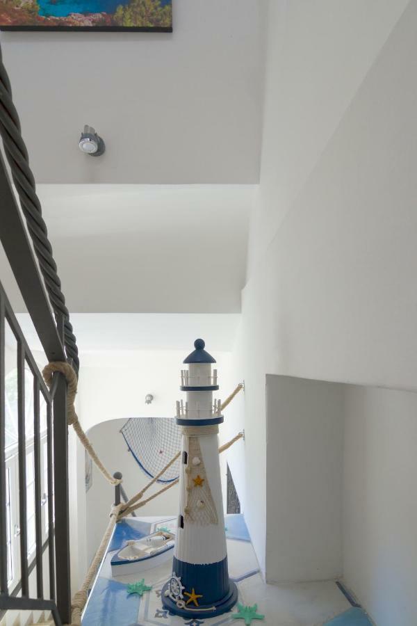 Aquamarine Relaxing Capri Suites المظهر الخارجي الصورة